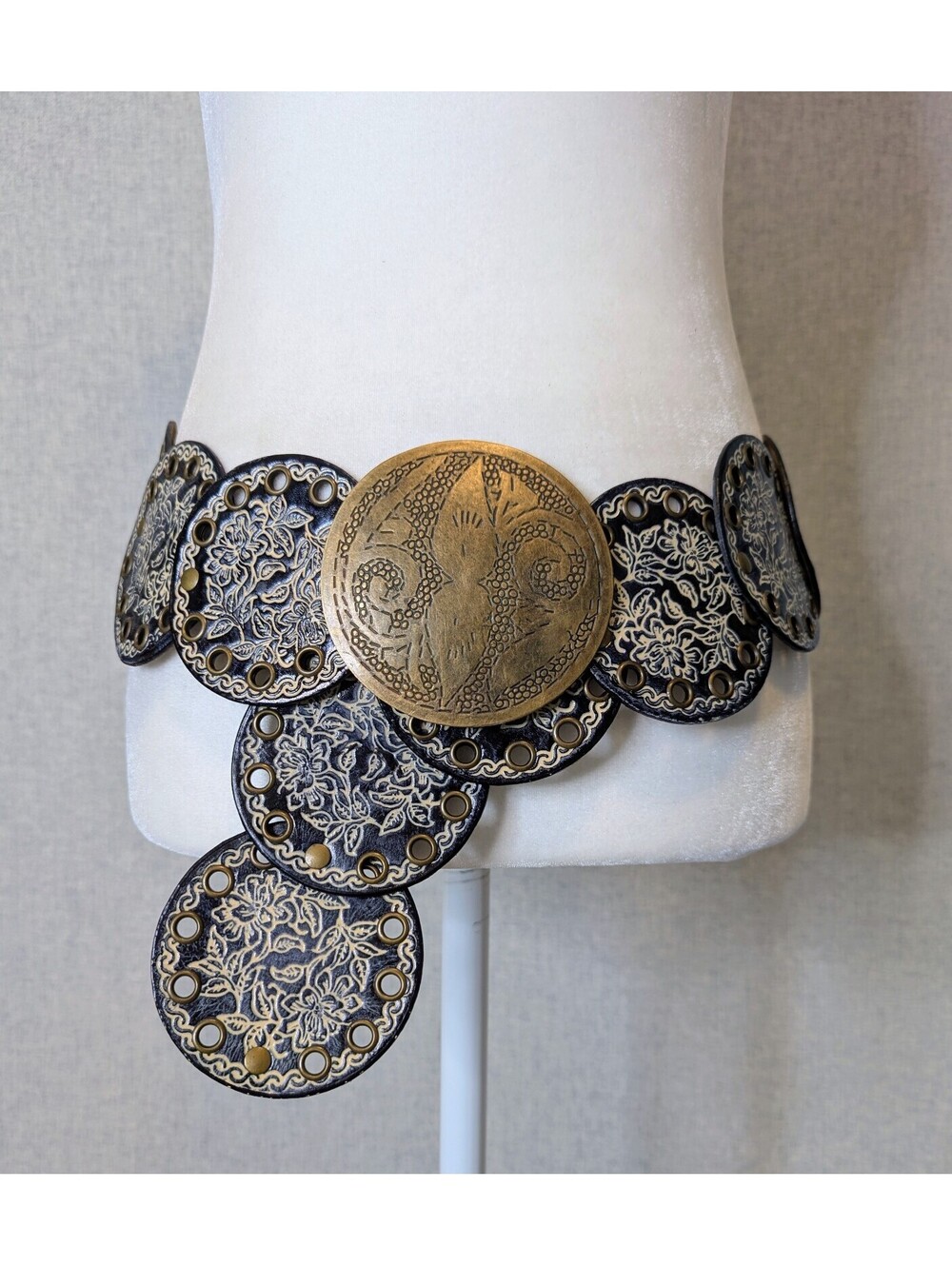 Leather low waist medallion disc belt